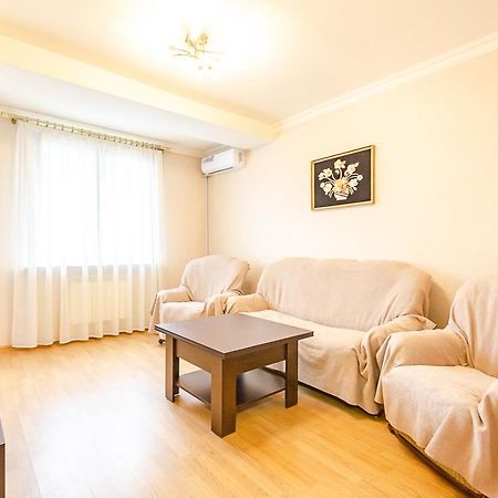Excellent Apartment In The Center Of The Capital.Amiryan Γιερεβάν Εξωτερικό φωτογραφία