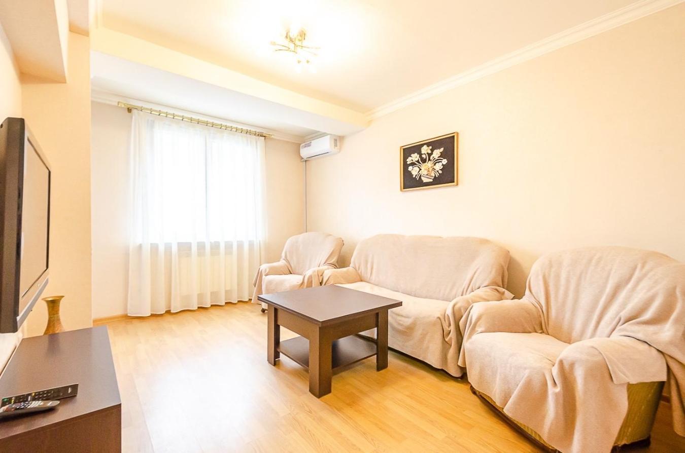 Excellent Apartment In The Center Of The Capital.Amiryan Γιερεβάν Εξωτερικό φωτογραφία