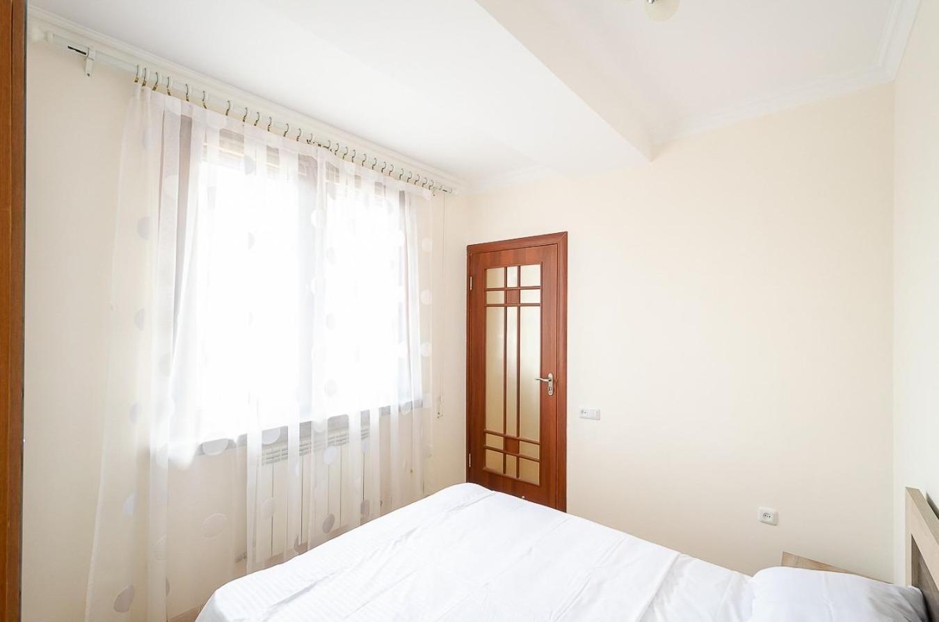 Excellent Apartment In The Center Of The Capital.Amiryan Γιερεβάν Εξωτερικό φωτογραφία